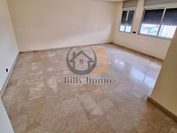 Bureau/Appartement à louer Benjdia