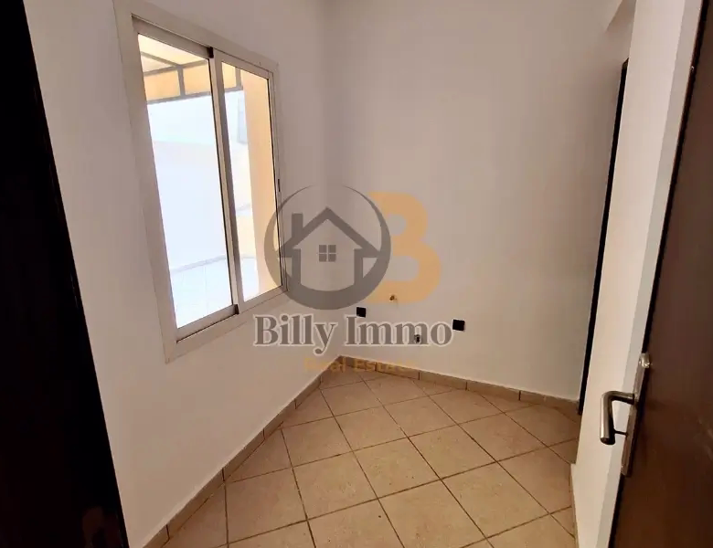 Appartement à louer bd 2 mars 124m- Buanderie