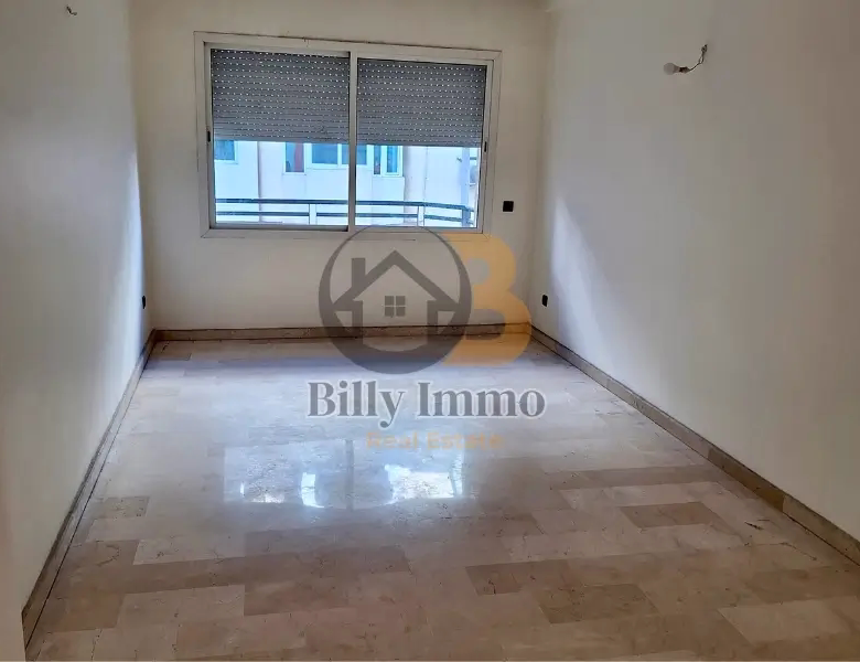 Appartement à louer bd 2 mars 124m- Salon