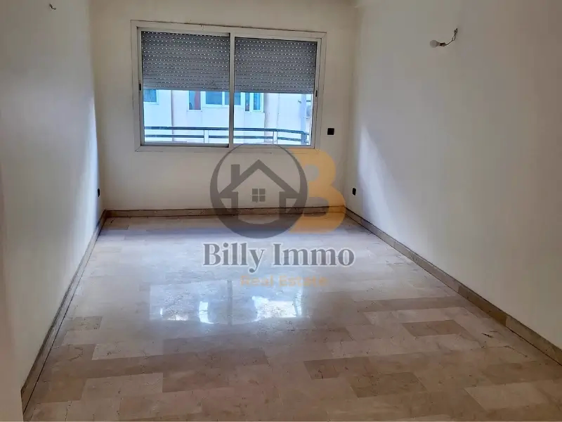 Appartement à louer bd 2 mars 124m- Salon