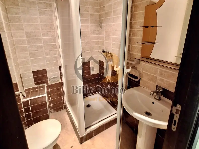 Appartement à louer bd 2 mars 124m- Sale de bain 1