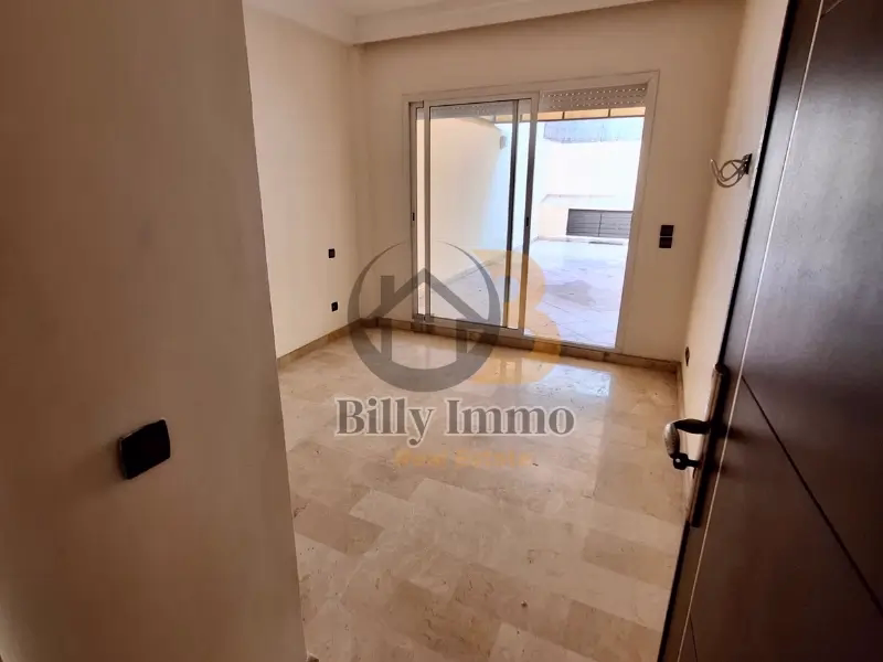 Appartement à louer bd 2 mars 124m- Chambre 2