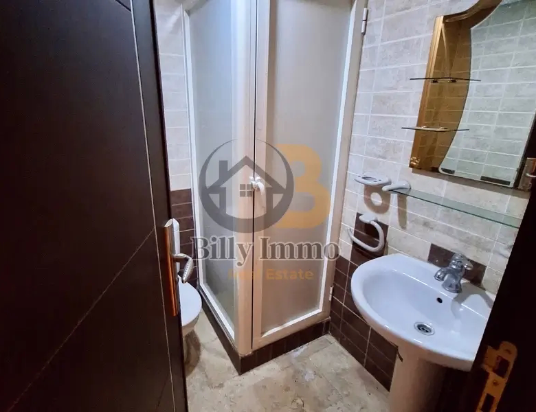 Appartement à louer bd 2 mars 124m- Sale de bain 2